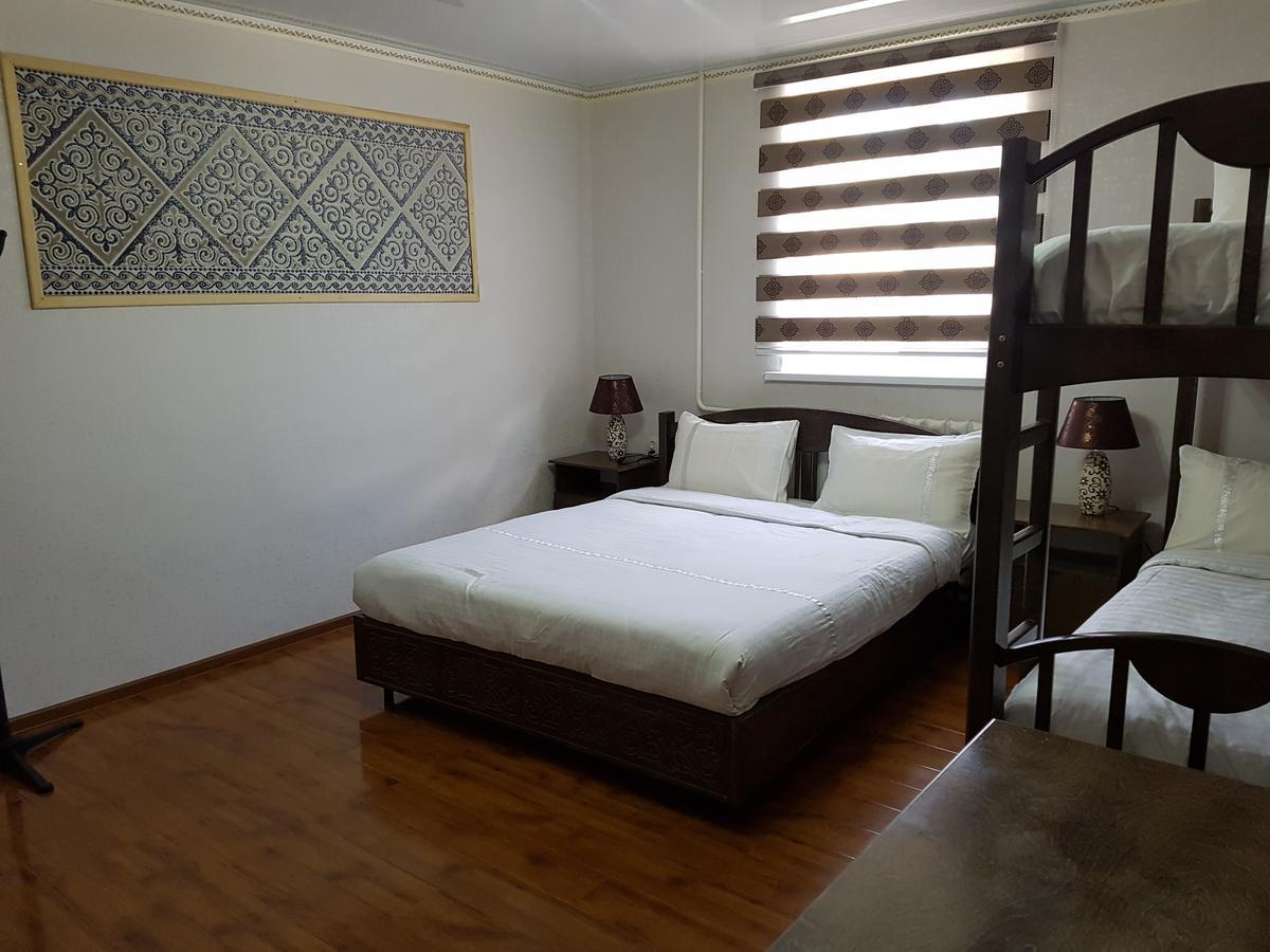 Datka Guest House Naryn Екстер'єр фото