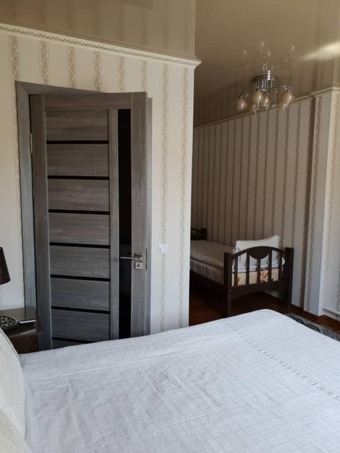 Datka Guest House Naryn Екстер'єр фото