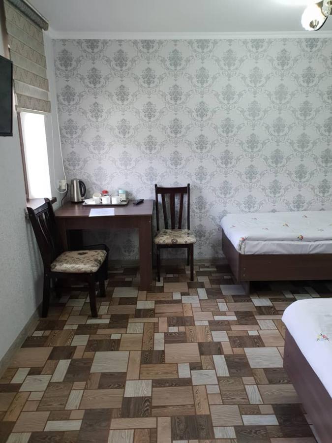 Datka Guest House Naryn Екстер'єр фото