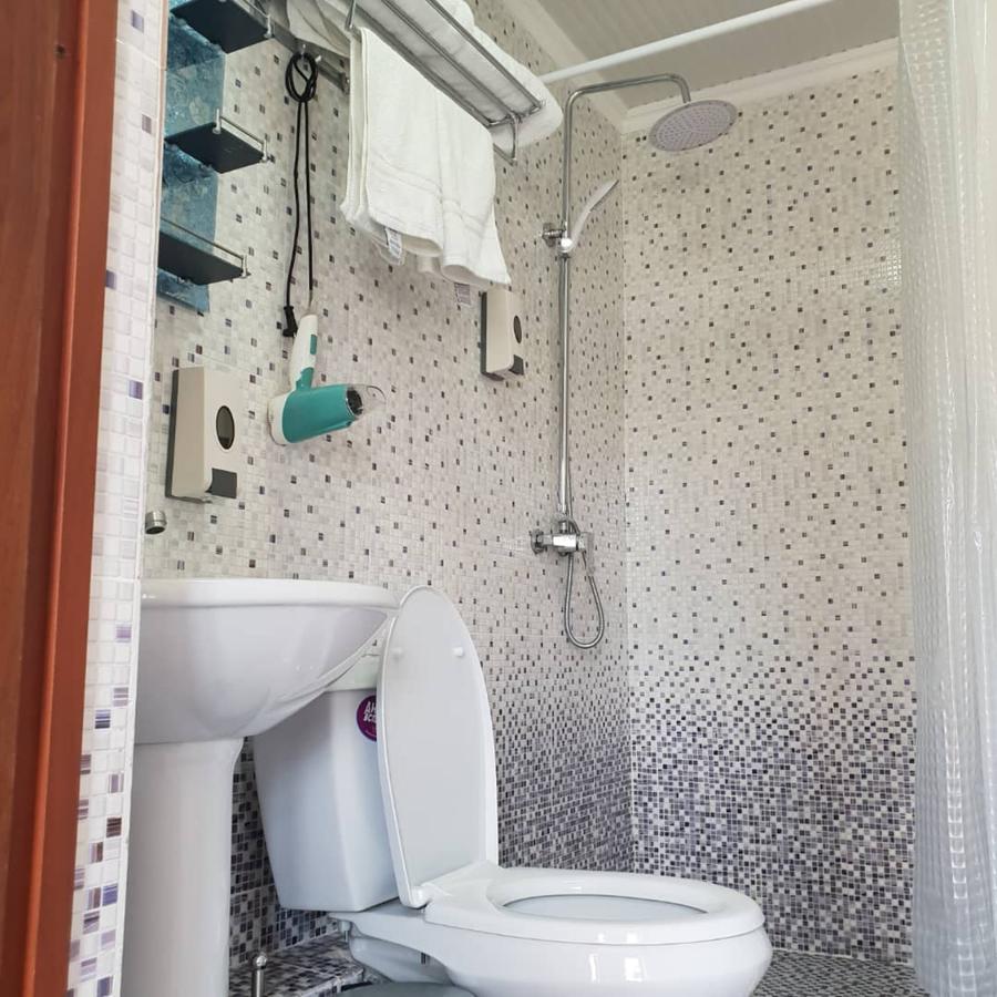 Datka Guest House Naryn Екстер'єр фото