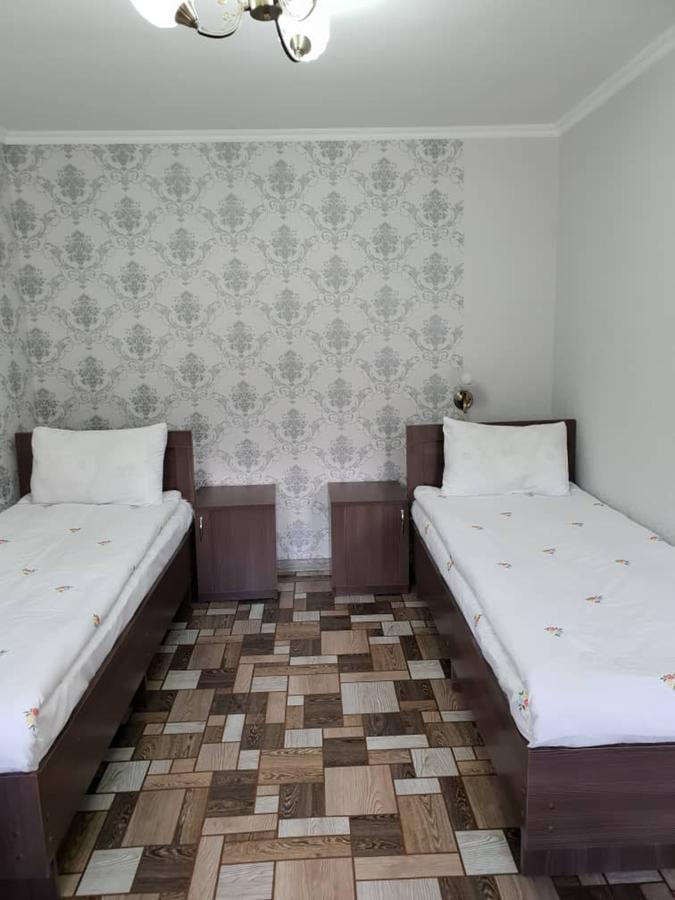 Datka Guest House Naryn Екстер'єр фото